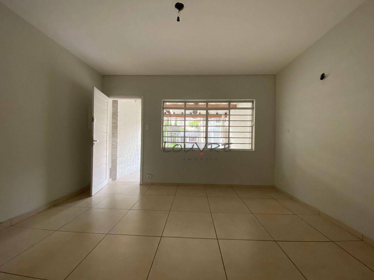 Casa para alugar com 2 quartos, 130m² - Foto 5