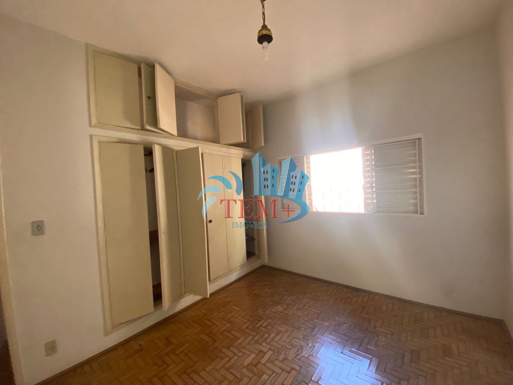 Casa à venda com 3 quartos, 200m² - Foto 7