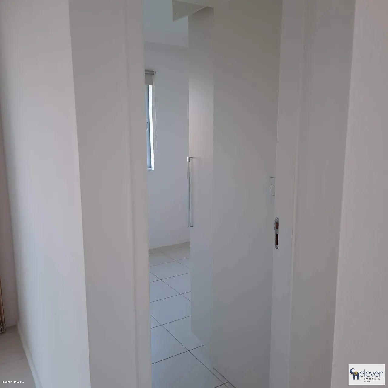 Apartamento à venda com 2 quartos, 60m² - Foto 15