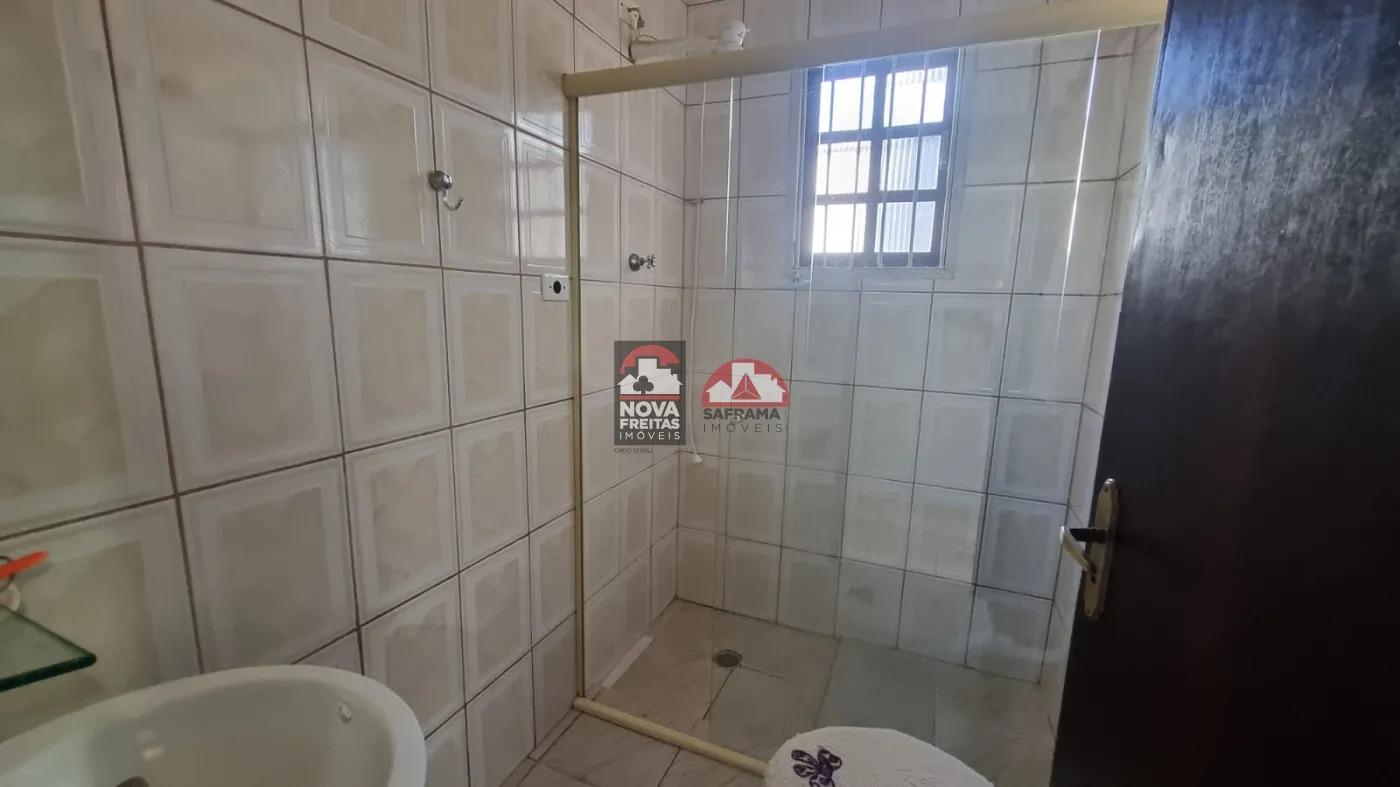 Casa à venda com 2 quartos, 300m² - Foto 6