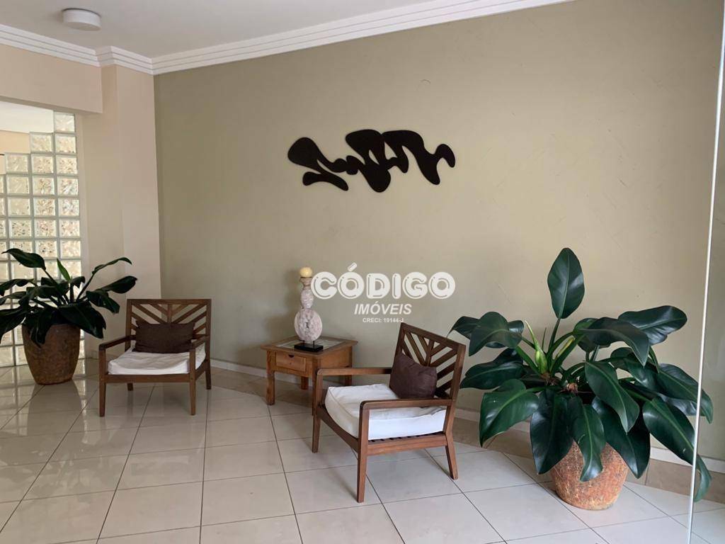 Apartamento à venda com 3 quartos, 81m² - Foto 1