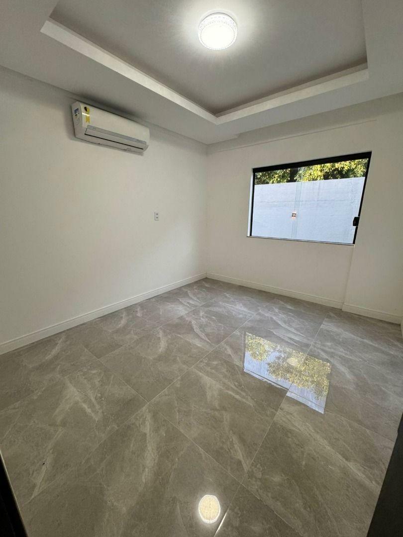 Casa de Condomínio à venda com 4 quartos, 282m² - Foto 24