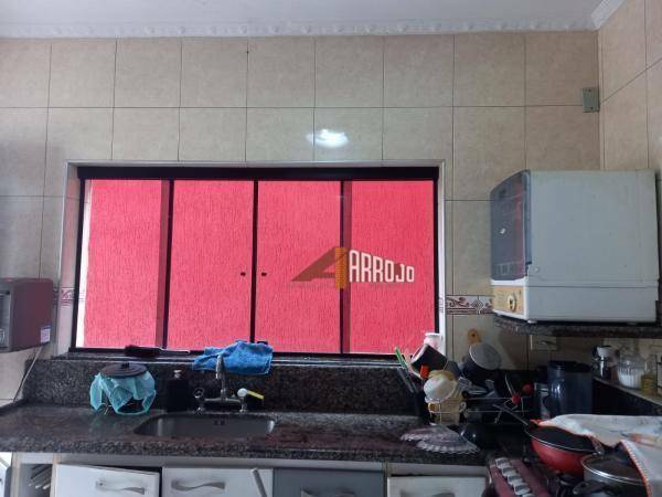 Sobrado à venda com 4 quartos, 228m² - Foto 24