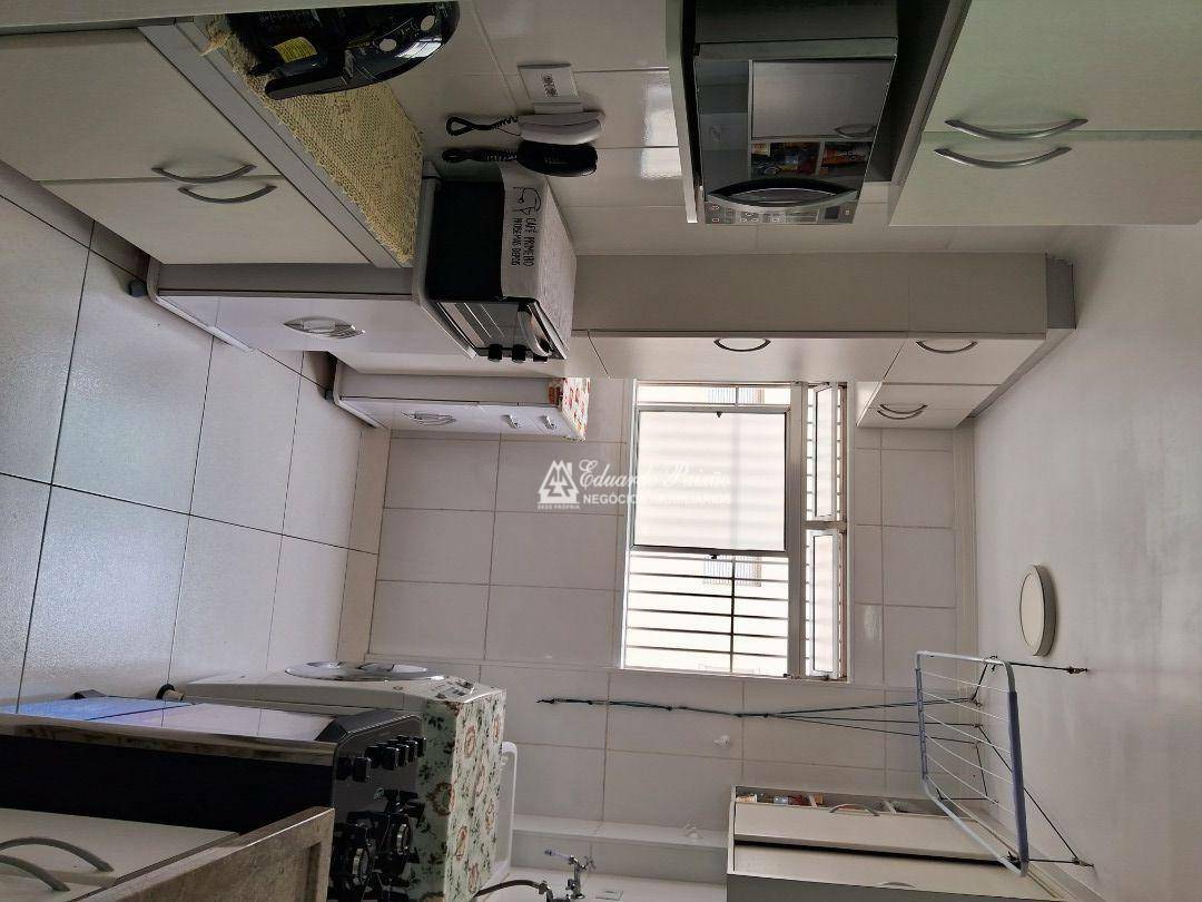 Apartamento à venda com 2 quartos, 65m² - Foto 8