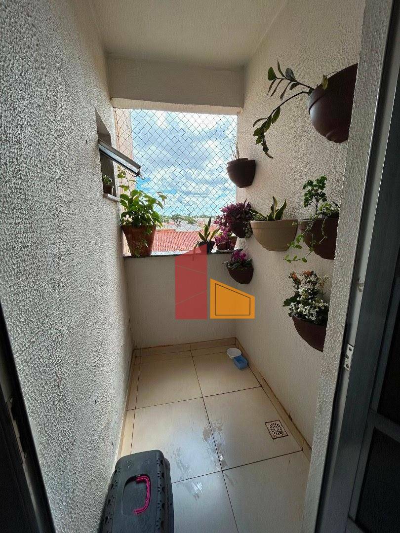 Apartamento à venda com 2 quartos, 60m² - Foto 14