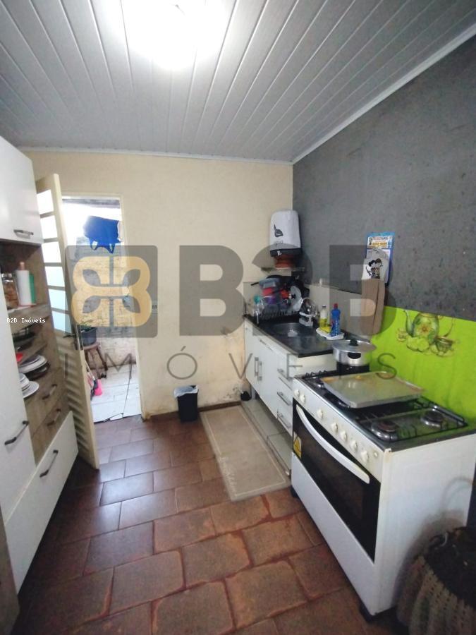 Casa à venda com 3 quartos, 200m² - Foto 5