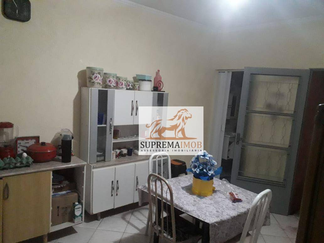 Casa à venda com 4 quartos, 180m² - Foto 6