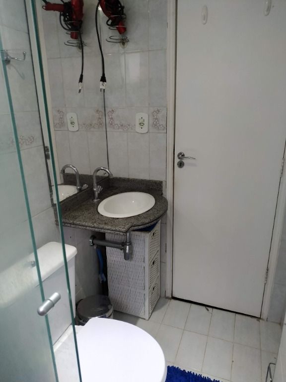 Apartamento à venda com 2 quartos, 60m² - Foto 15