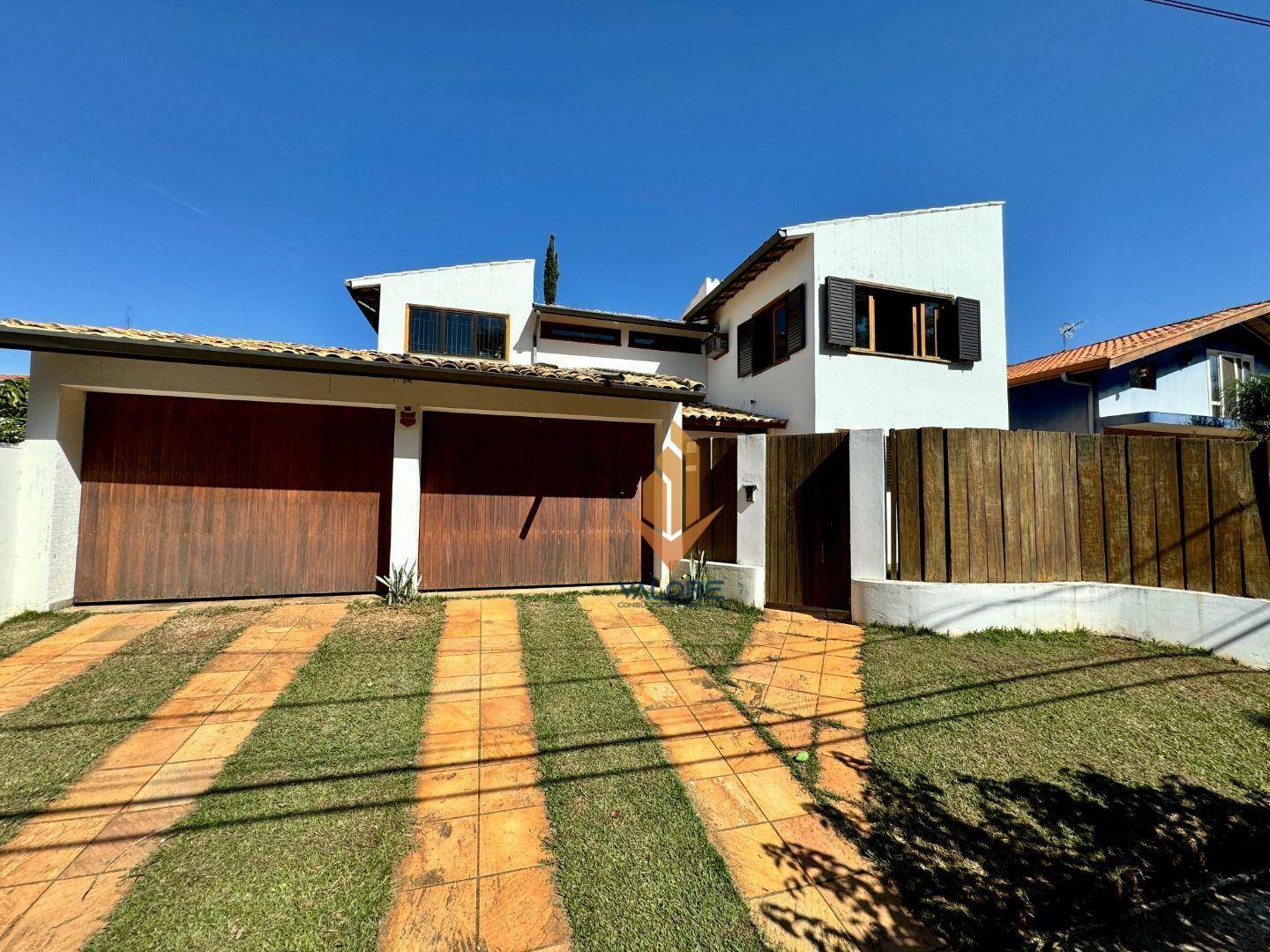 Casa à venda com 3 quartos, 316m² - Foto 6