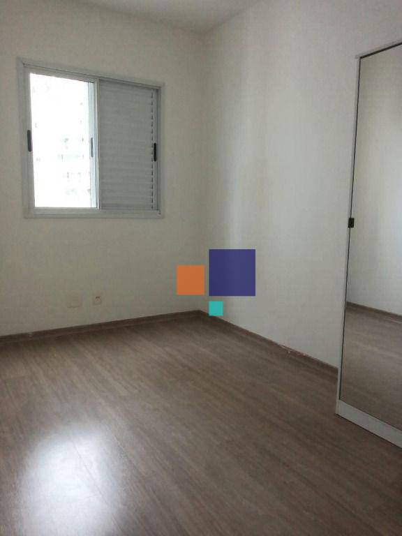 Apartamento para alugar com 2 quartos, 70m² - Foto 9