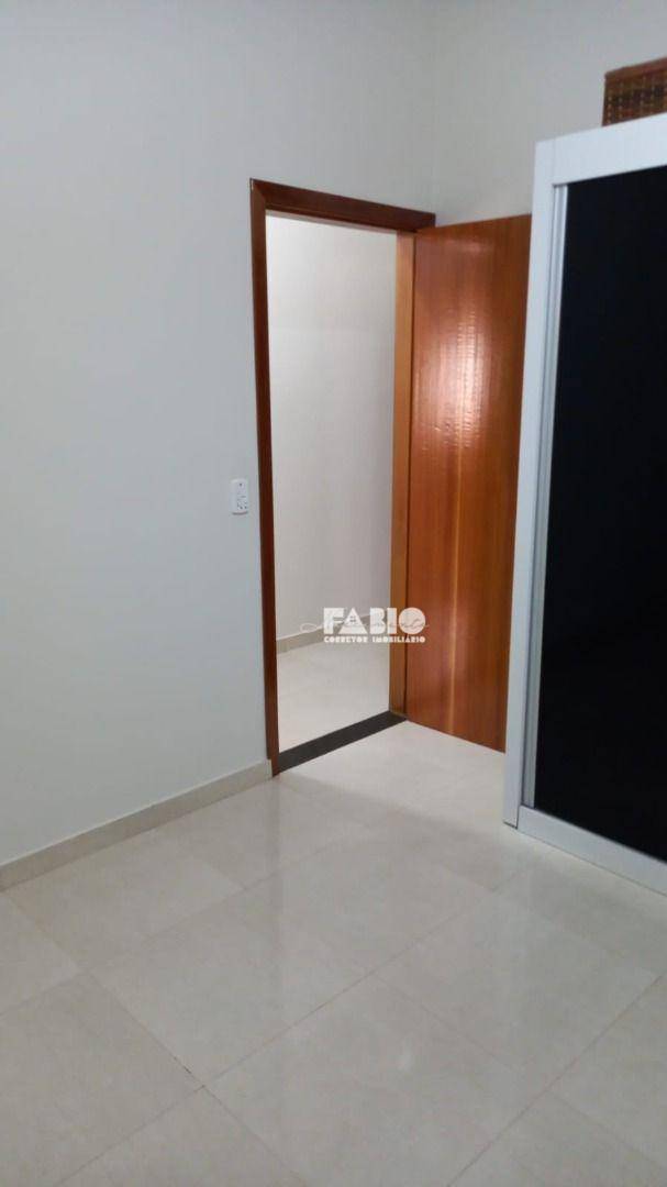 Casa à venda com 2 quartos, 120m² - Foto 25