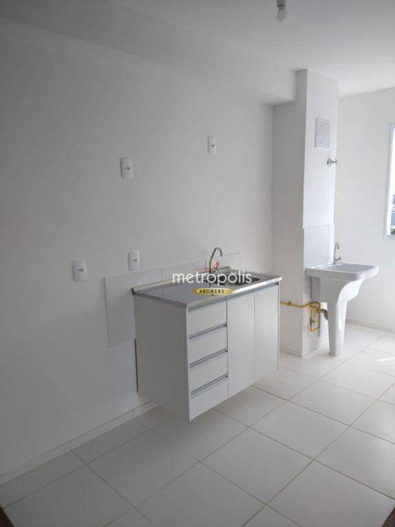 Apartamento para alugar com 2 quartos, 36m² - Foto 4