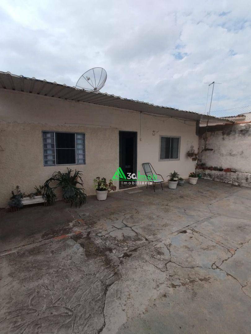 Casa à venda com 4 quartos, 108m² - Foto 8