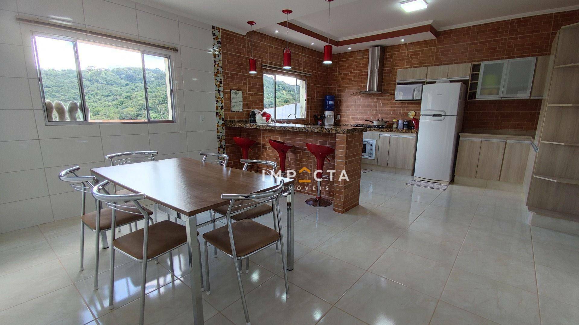 Casa à venda com 3 quartos, 214m² - Foto 10