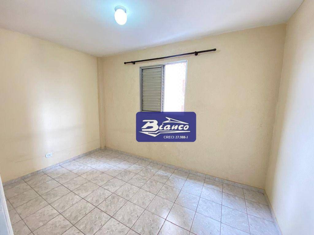 Apartamento para alugar com 2 quartos, 65m² - Foto 10