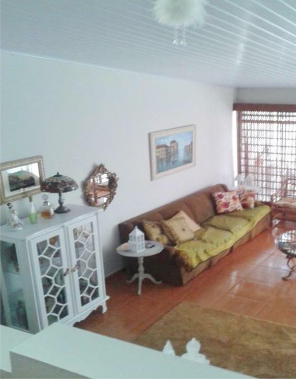 Casa à venda com 3 quartos, 174m² - Foto 2