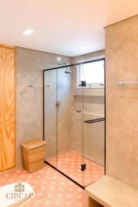 Apartamento para alugar com 3 quartos, 210m² - Foto 16