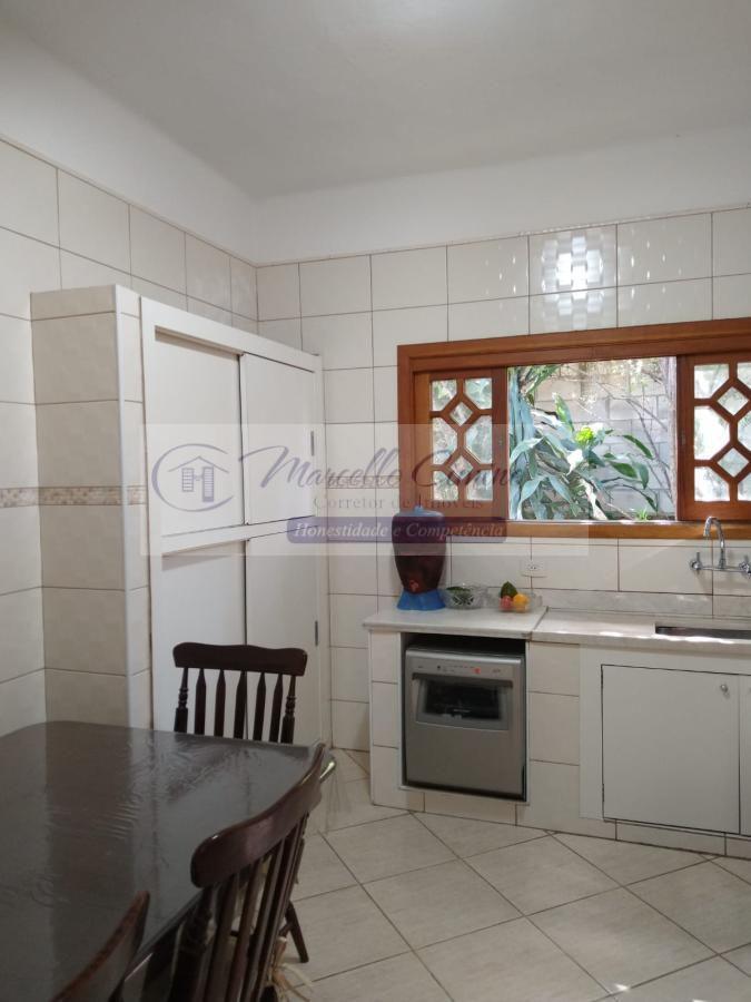 Casa à venda com 3 quartos, 300m² - Foto 14