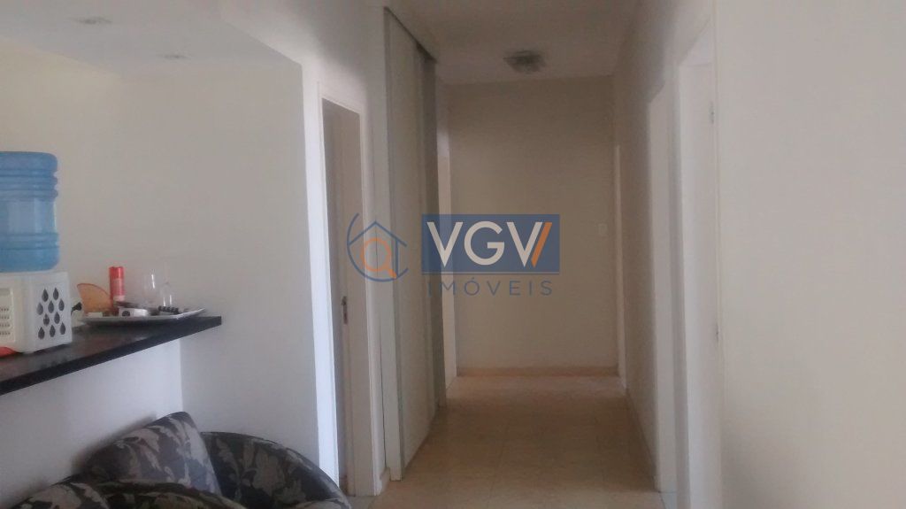 Apartamento à venda com 4 quartos, 200m² - Foto 9