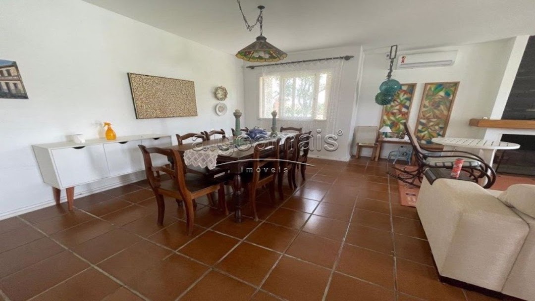 Casa à venda com 3 quartos, 169m² - Foto 11