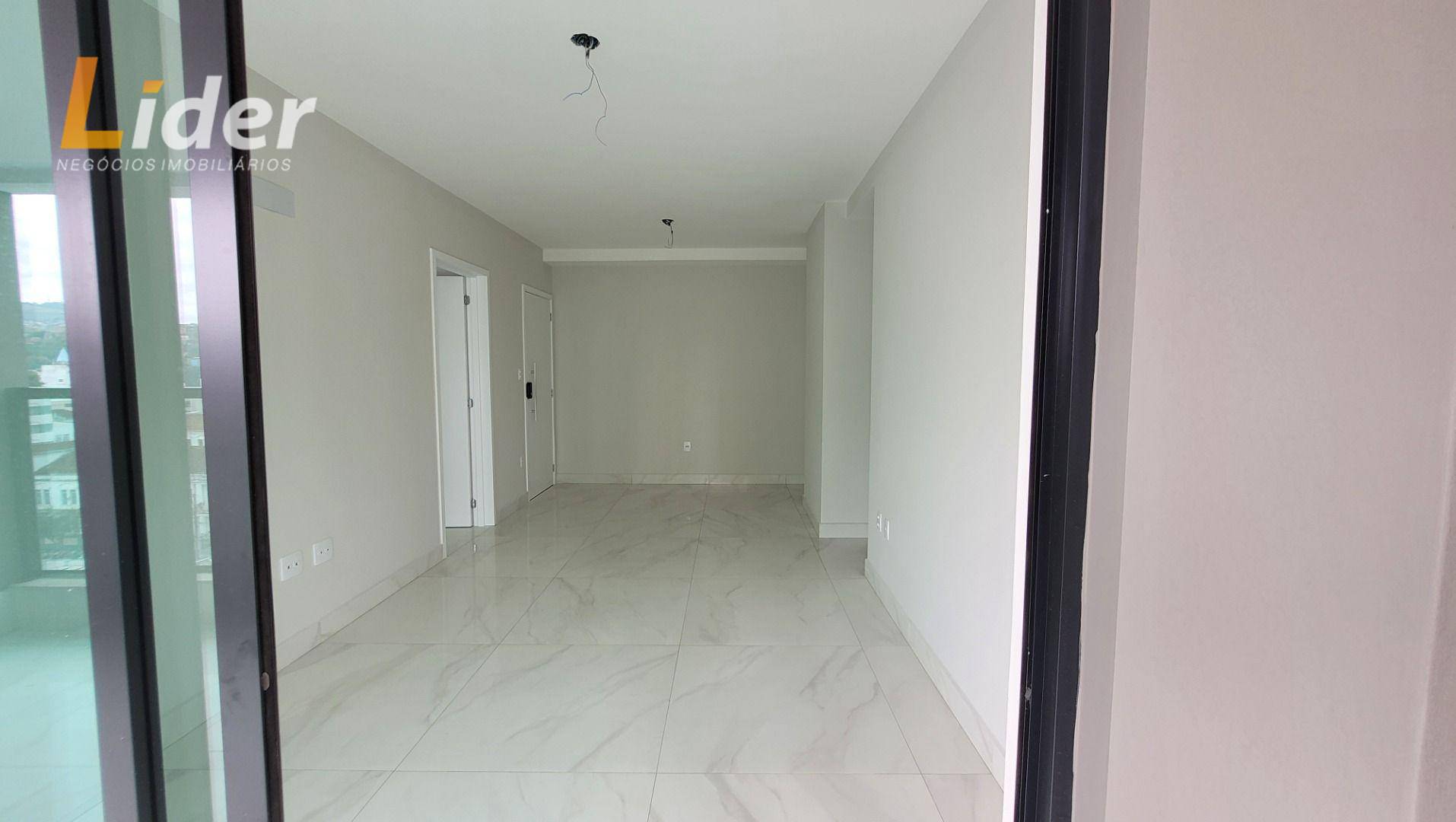 Apartamento à venda com 3 quartos, 96m² - Foto 11