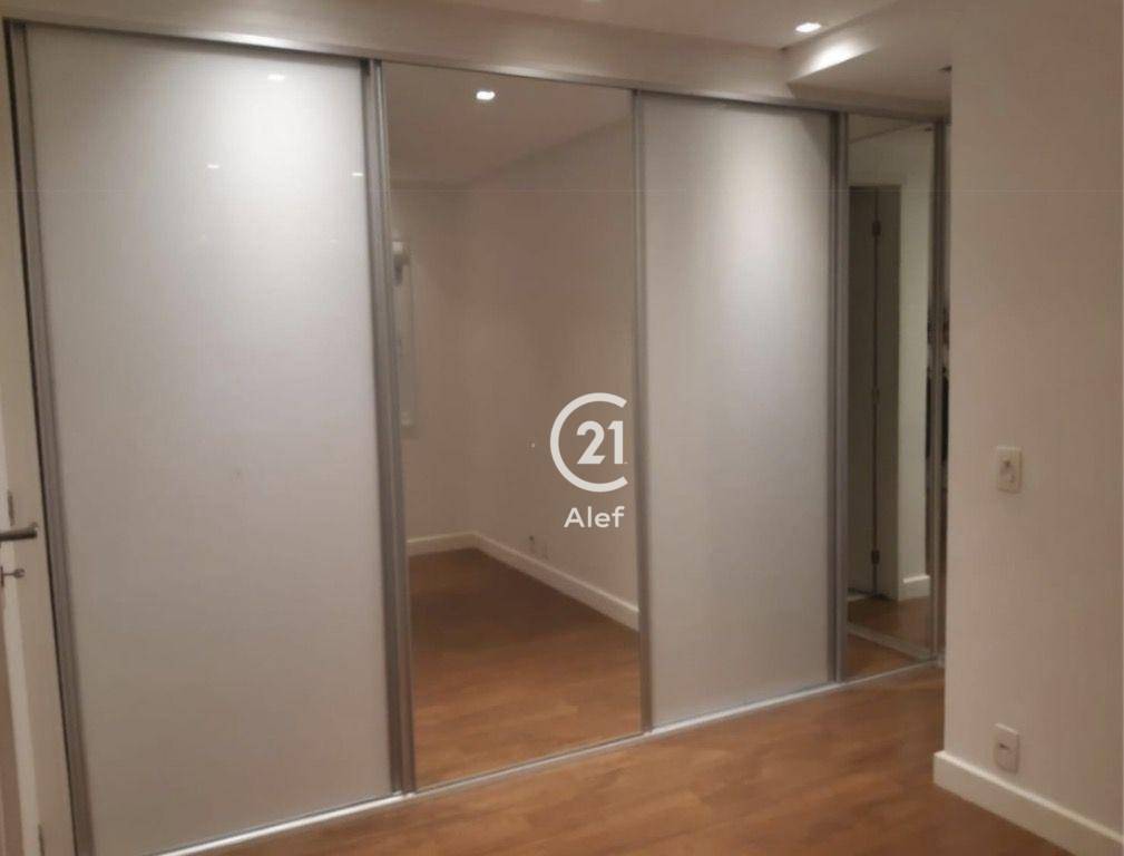 Apartamento à venda com 2 quartos, 67m² - Foto 13