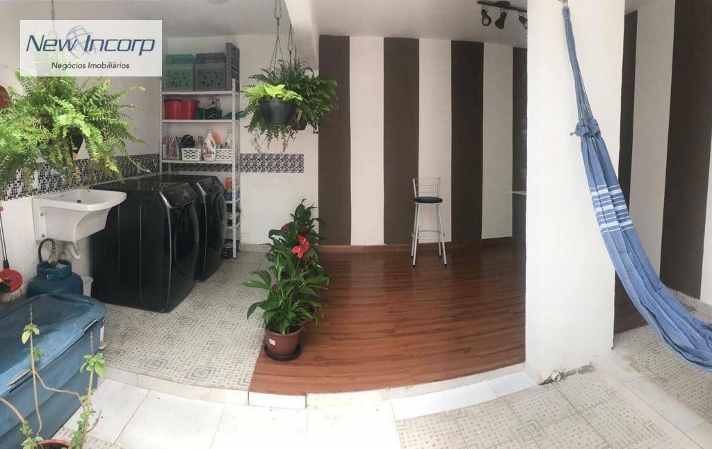 Sobrado à venda com 4 quartos, 190m² - Foto 2