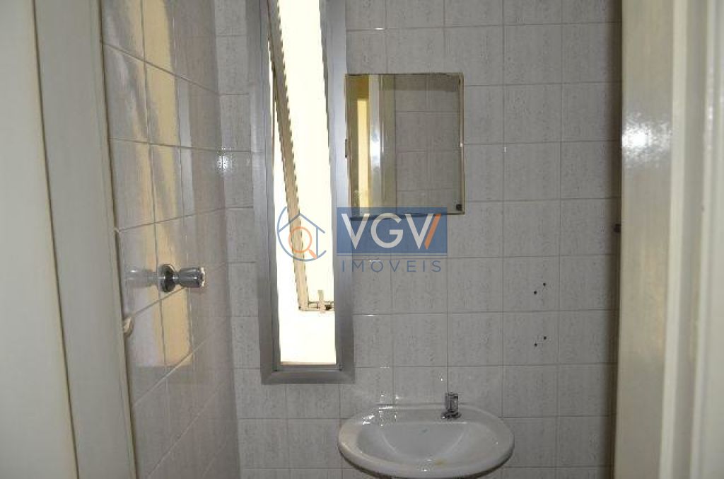 Apartamento à venda com 2 quartos, 64m² - Foto 11