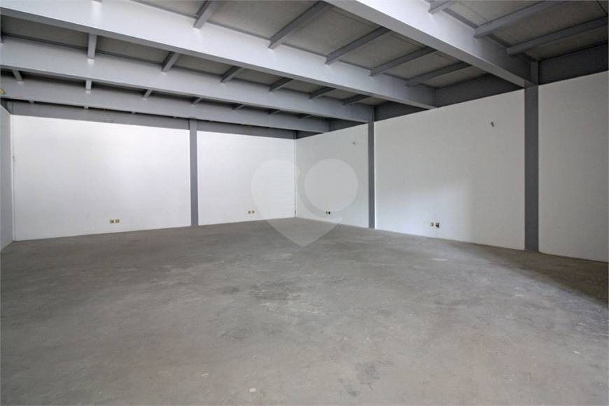 Prédio Inteiro para alugar, 1200m² - Foto 19