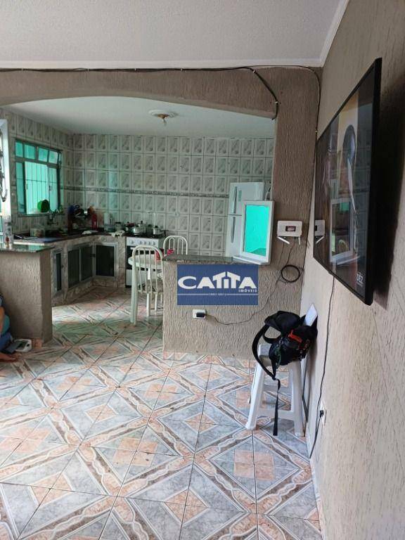 Sobrado à venda com 8 quartos, 300m² - Foto 24