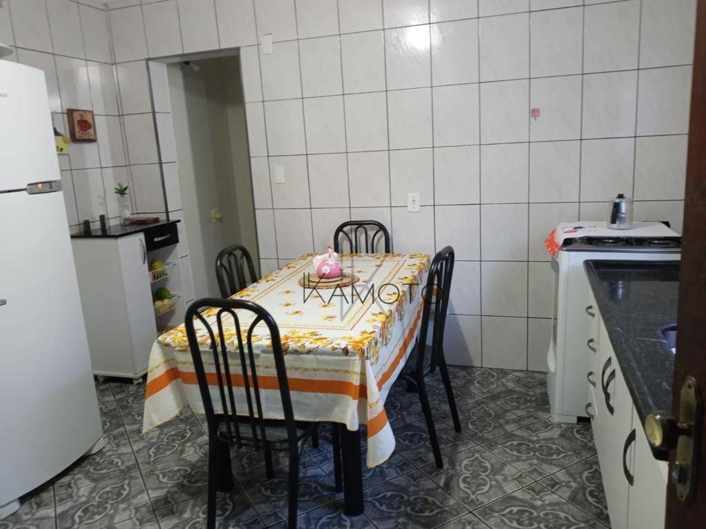 Sobrado à venda com 2 quartos, 120m² - Foto 25