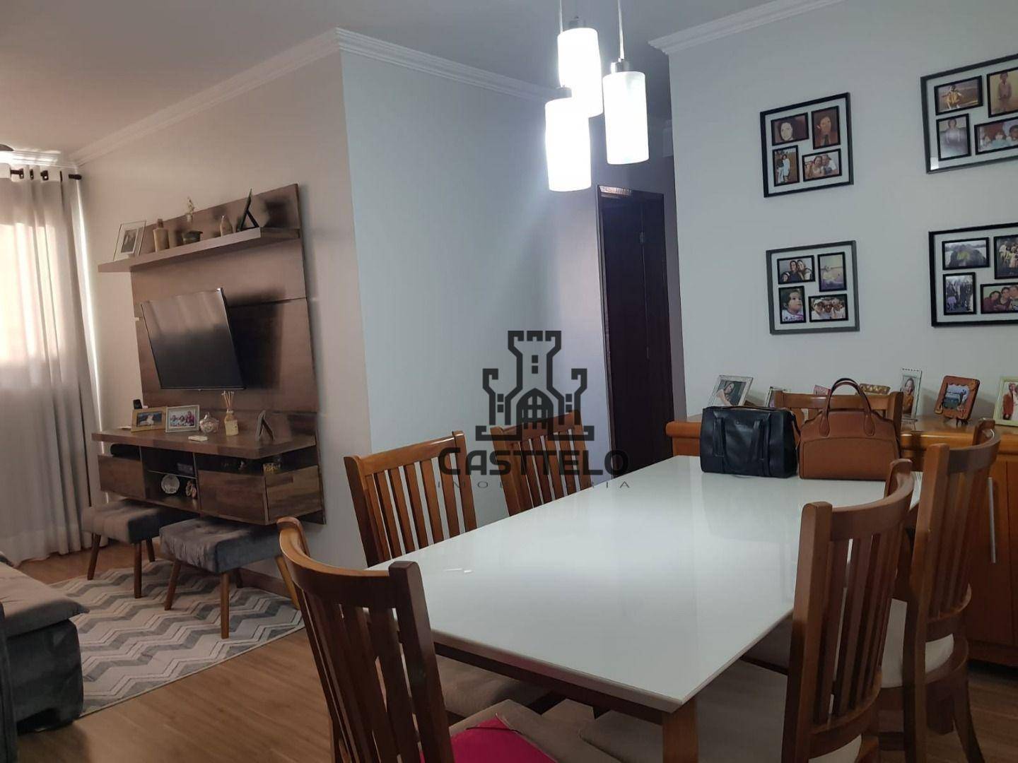 Apartamento à venda com 3 quartos, 77m² - Foto 2