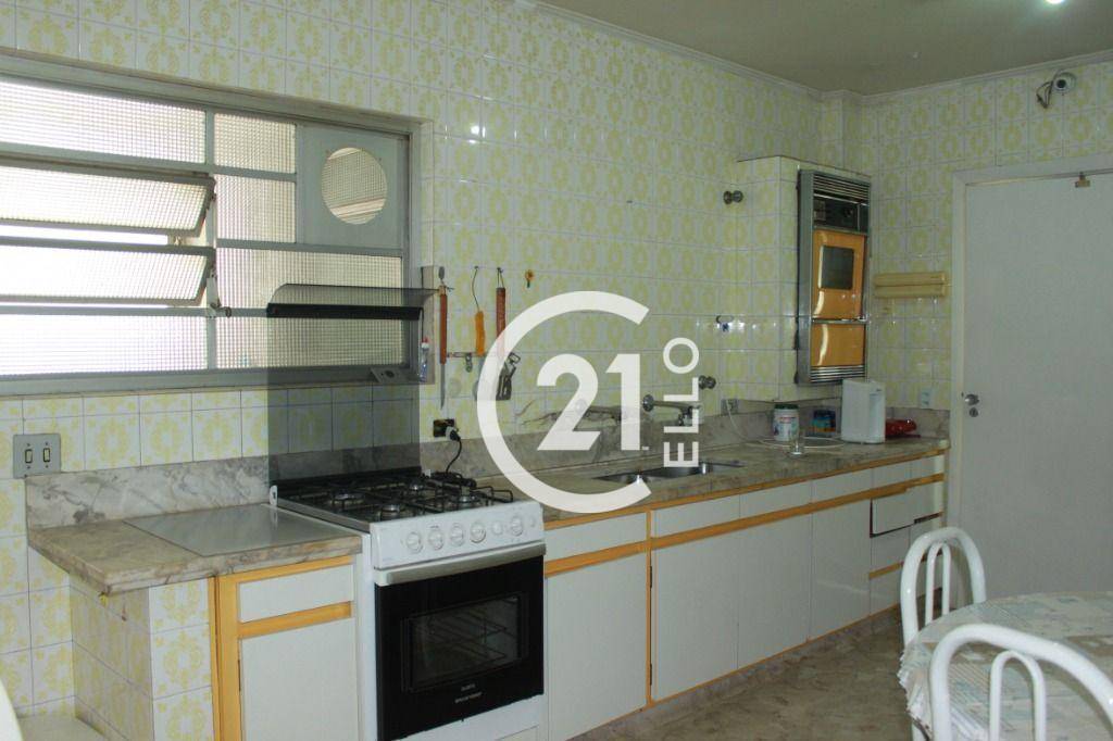 Apartamento à venda com 3 quartos, 240m² - Foto 14