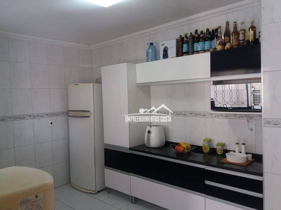 Casa à venda com 3 quartos, 195m² - Foto 4