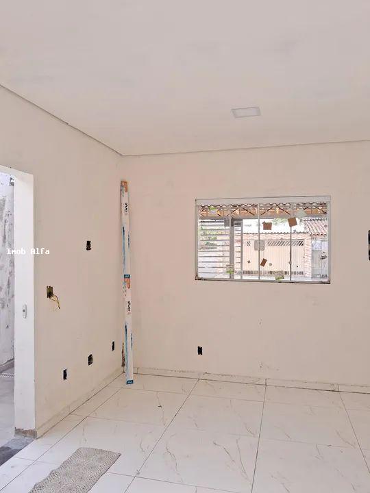 Casa à venda com 2 quartos, 47m² - Foto 3