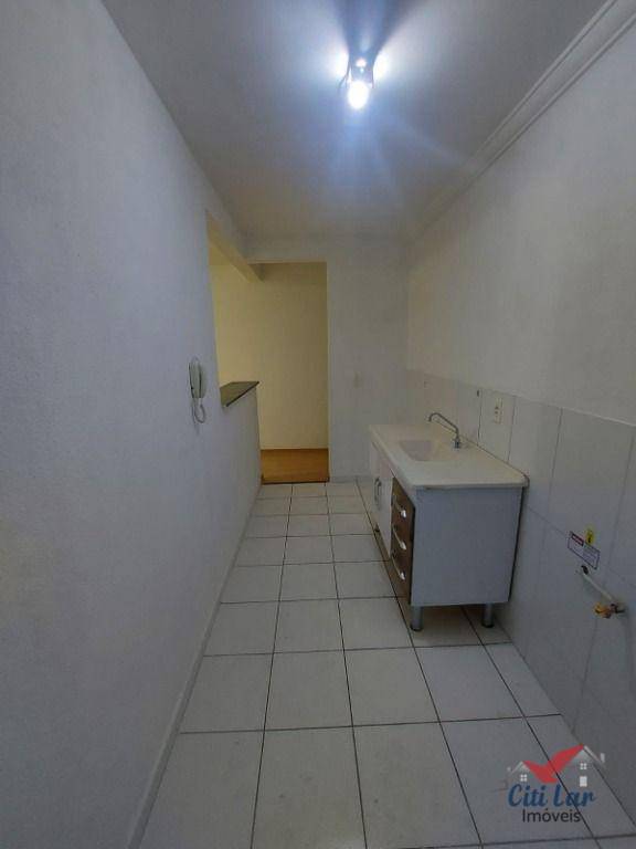 Apartamento para alugar com 2 quartos, 45m² - Foto 8