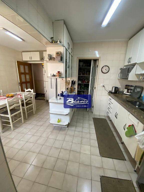 Apartamento à venda com 4 quartos, 168m² - Foto 22