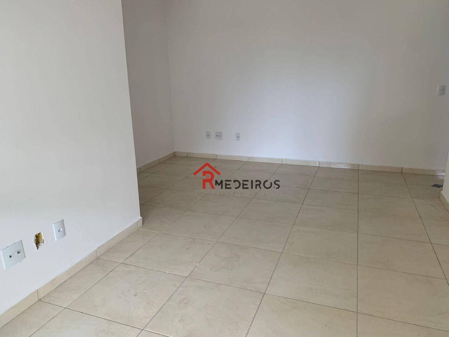 Apartamento à venda com 2 quartos, 87m² - Foto 4