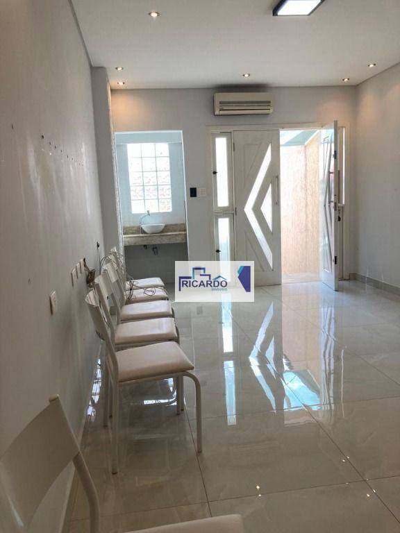 Casa à venda e aluguel com 3 quartos, 250m² - Foto 18