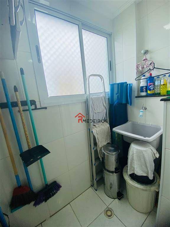 Apartamento à venda com 2 quartos, 70m² - Foto 10