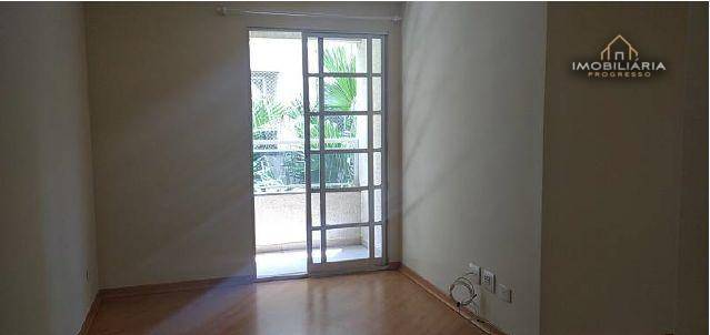 Apartamento à venda com 3 quartos, 65m² - Foto 3