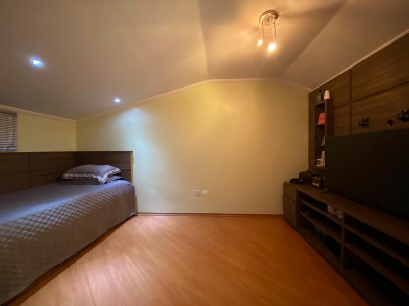 Casa à venda com 3 quartos, 250m² - Foto 5