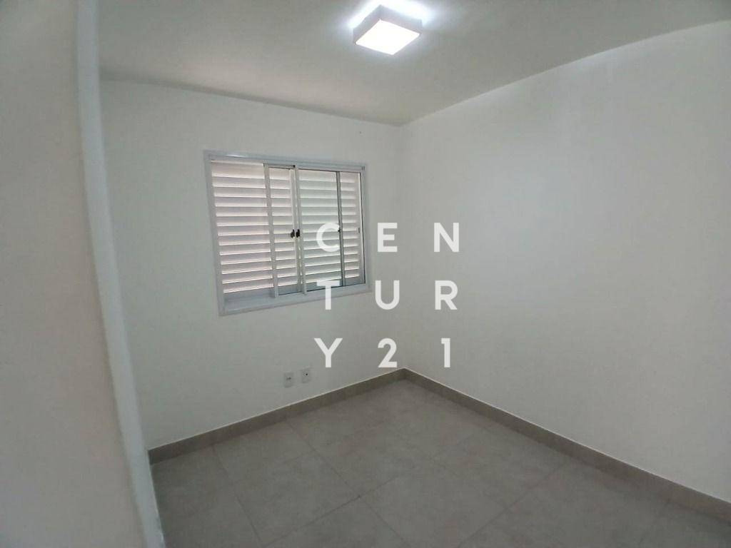 Apartamento para alugar com 3 quartos, 77m² - Foto 25