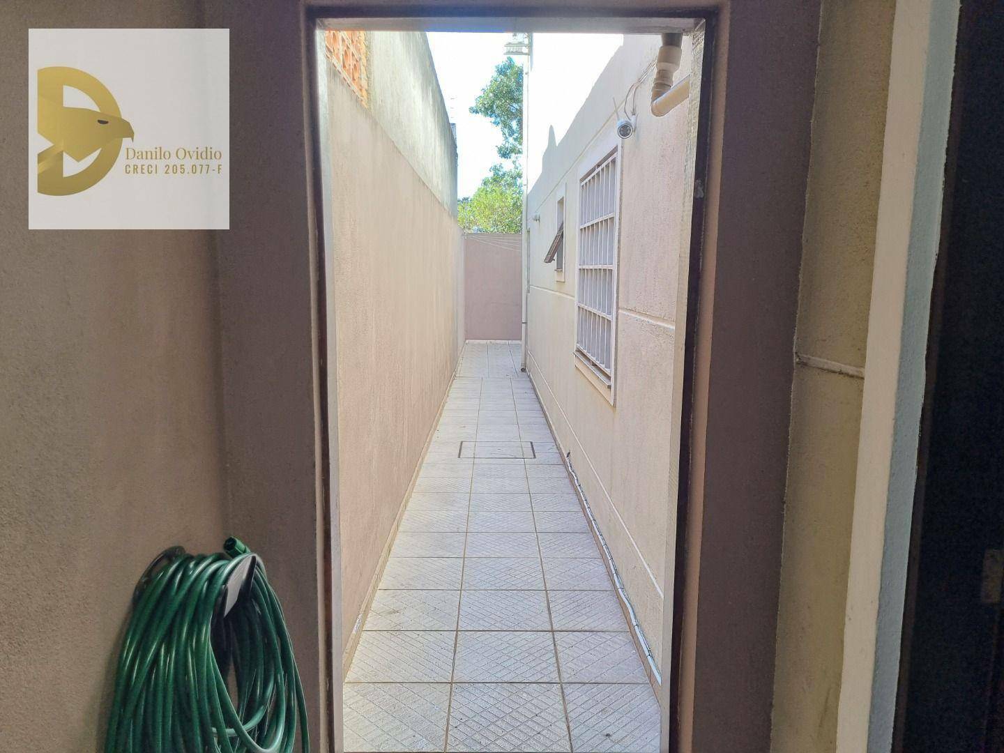 Sobrado à venda com 3 quartos, 130M2 - Foto 4