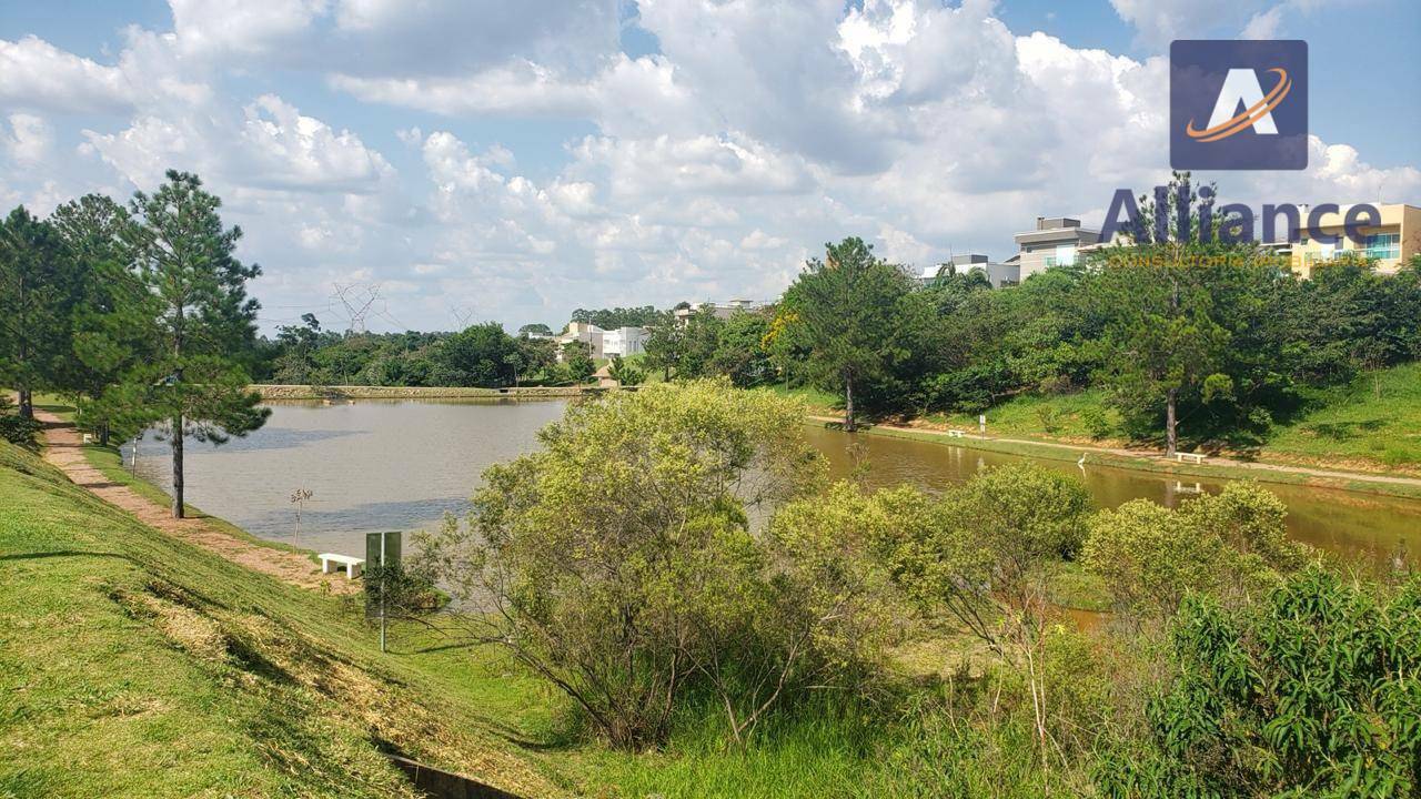 Casa de Condomínio à venda e aluguel com 3 quartos, 240m² - Foto 32