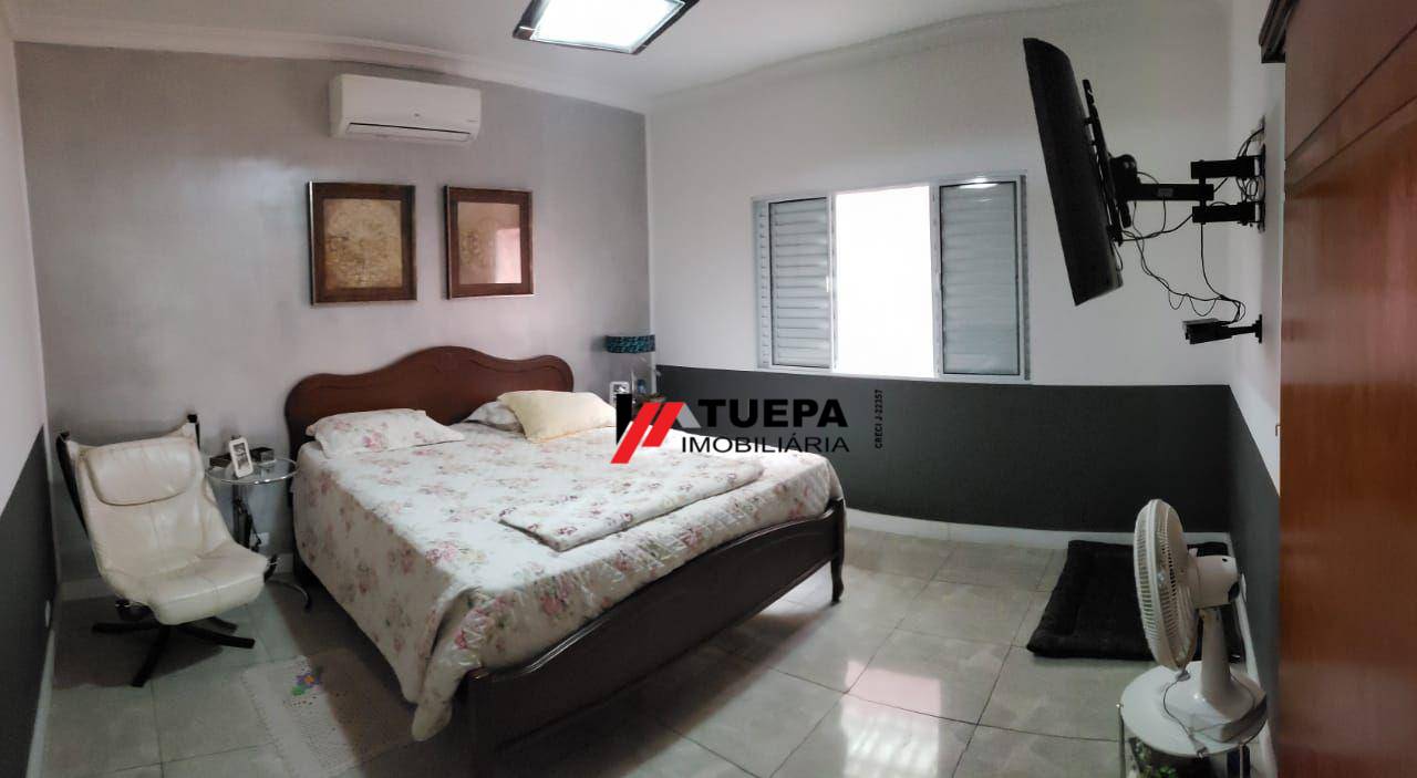 Casa à venda com 3 quartos, 231m² - Foto 47