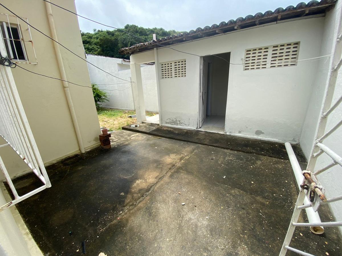 Casa para alugar com 3 quartos, 130m² - Foto 12