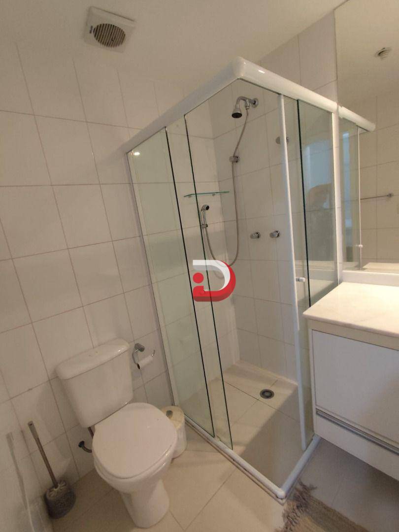 Apartamento à venda com 2 quartos, 70m² - Foto 12