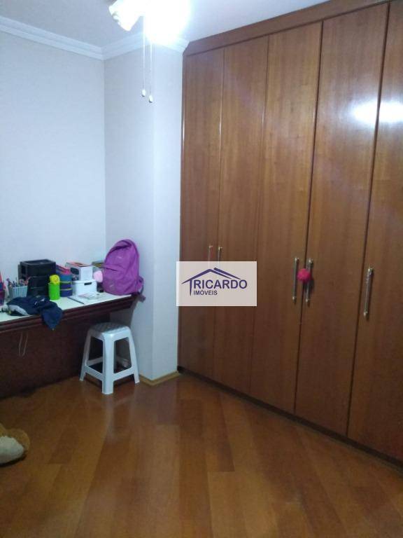 Apartamento à venda com 3 quartos, 140m² - Foto 7