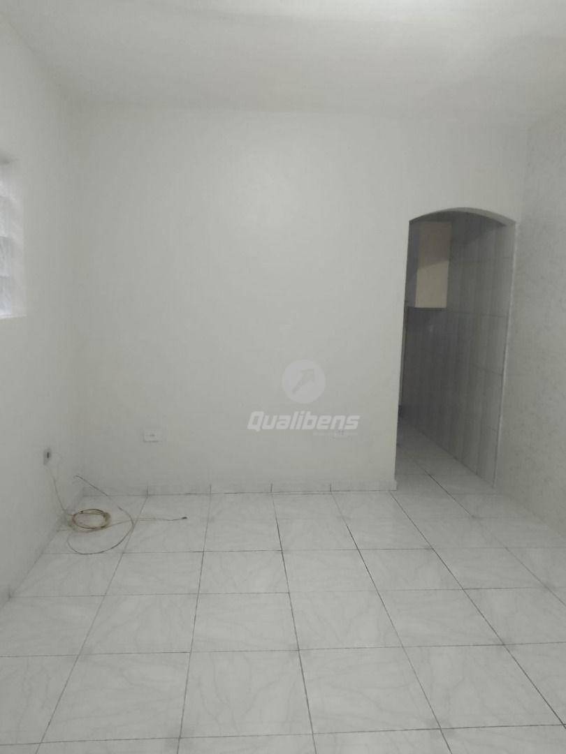 Casa para alugar com 3 quartos, 140m² - Foto 7